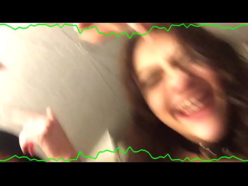 ❤️ Suruali mbili za kihemko za brunette mbili hukaa wanaharamu wa ajabu Ponografia tu ❌❤
